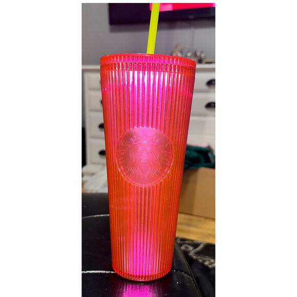 Starbucks 2023 Tumbler PINK Magenta 24oz Pleated Venti Cold Cup - Picture 1 of 6